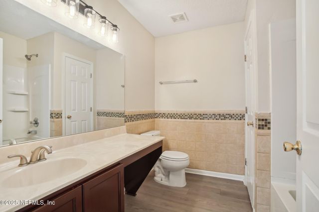 2346 ADAMS LAKE Boulevard, Jacksonville, FL 32221