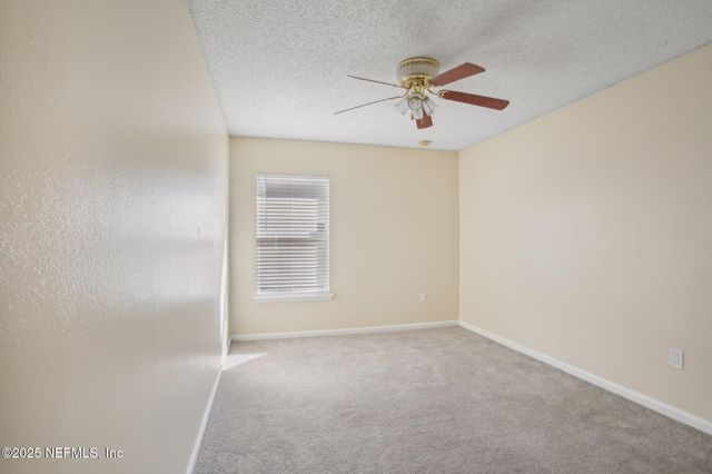 2346 ADAMS LAKE Boulevard, Jacksonville, FL 32221