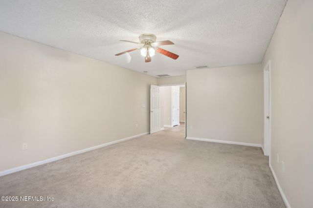 2346 ADAMS LAKE Boulevard, Jacksonville, FL 32221