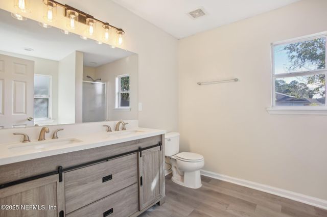 2346 ADAMS LAKE Boulevard, Jacksonville, FL 32221