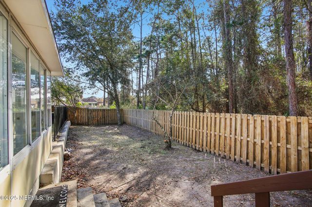2346 ADAMS LAKE Boulevard, Jacksonville, FL 32221