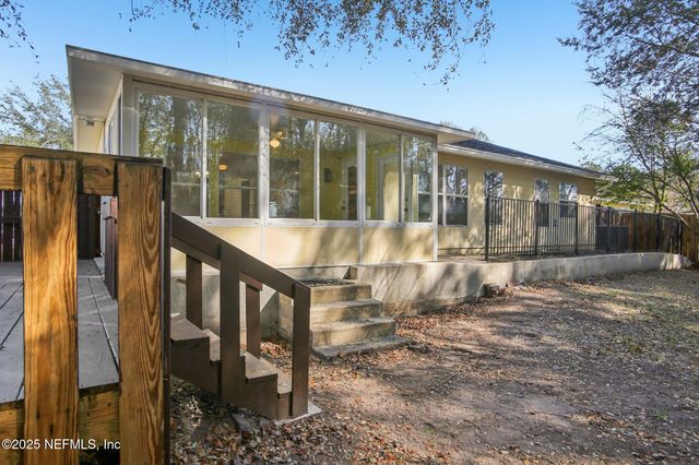 2346 ADAMS LAKE Boulevard, Jacksonville, FL 32221