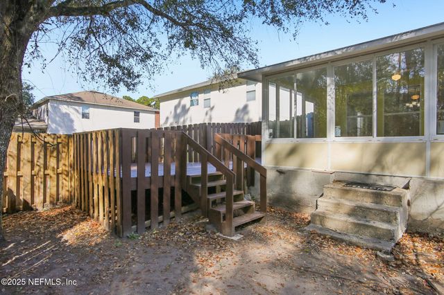 2346 ADAMS LAKE Boulevard, Jacksonville, FL 32221
