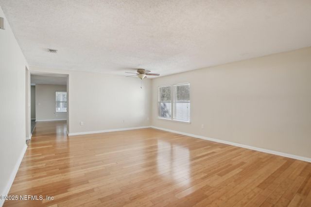 2346 ADAMS LAKE Boulevard, Jacksonville, FL 32221