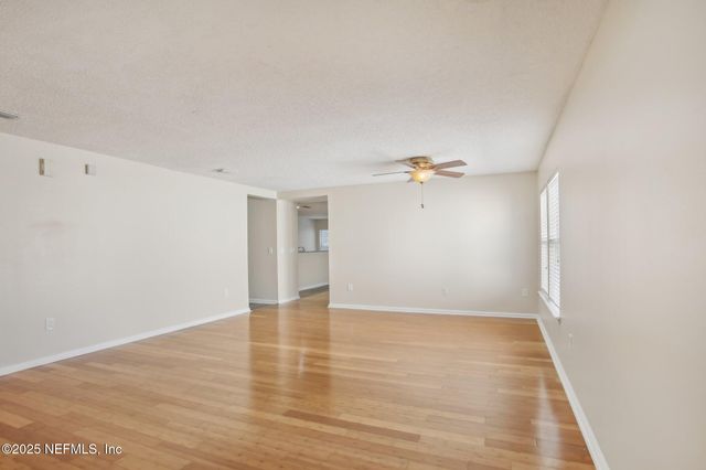 2346 ADAMS LAKE Boulevard, Jacksonville, FL 32221