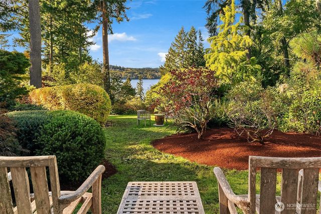 12423 SW 151st St, Vashon, WA 98070