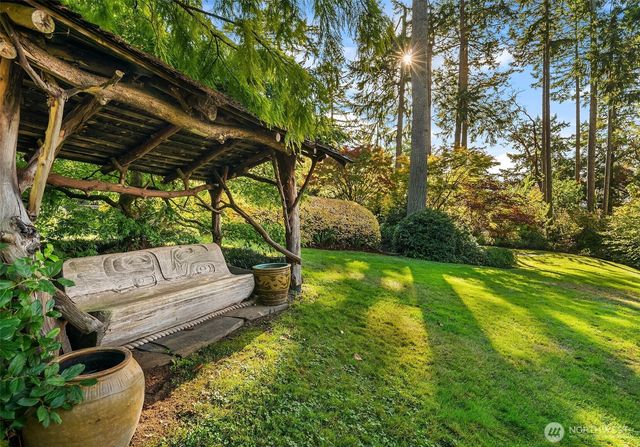12423 SW 151st St, Vashon, WA 98070