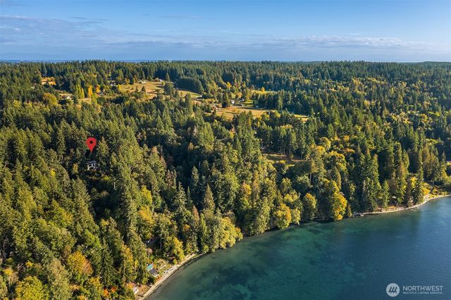 12423 SW 151st St, Vashon, WA 98070