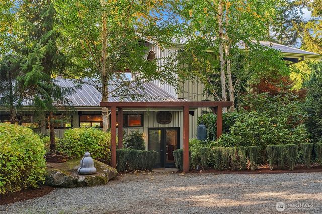 12423 SW 151st St, Vashon, WA 98070