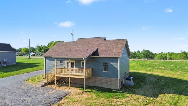 1854 Lafayette Rd, Red Boiling Springs, TN 37150