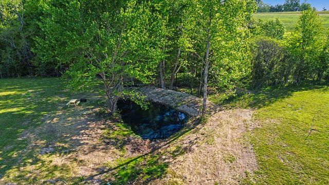 1854 Lafayette Rd, Red Boiling Springs, TN 37150