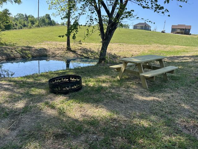 1854 Lafayette Rd, Red Boiling Springs, TN 37150