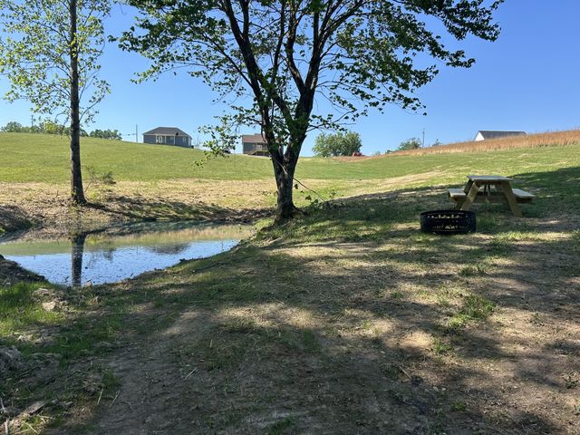 1854 Lafayette Rd, Red Boiling Springs, TN 37150