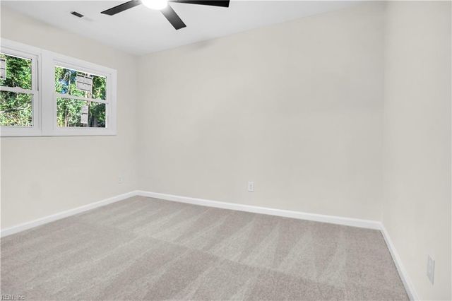 772 Meade LN, Virginia Beach, VA 23455