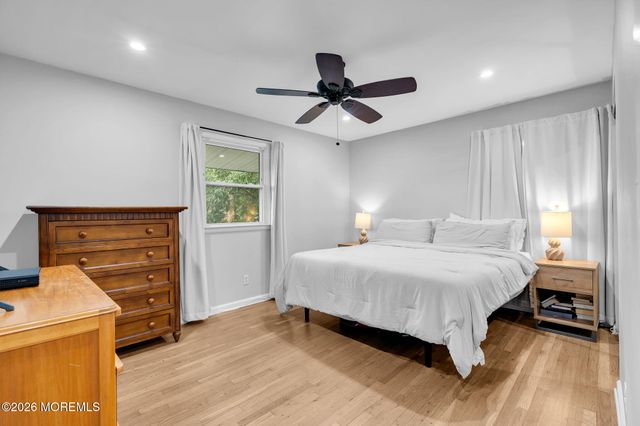 9 Kensington Drive, Howell, NJ 07731