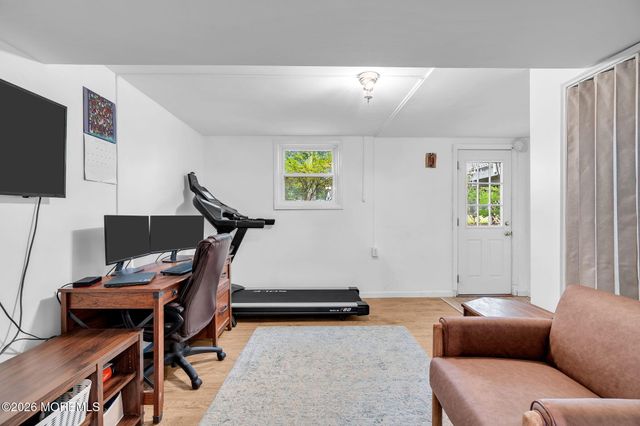 9 Kensington Drive, Howell, NJ 07731