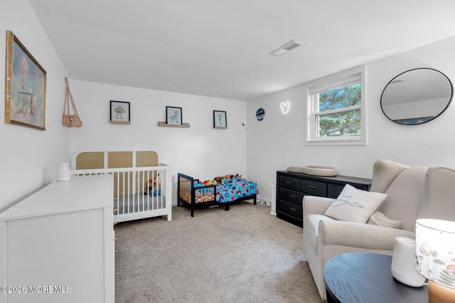 9 Kensington Drive, Howell, NJ 07731