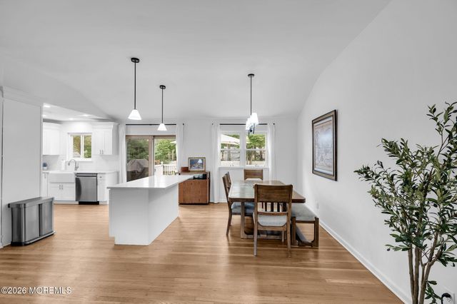 9 Kensington Drive, Howell, NJ 07731
