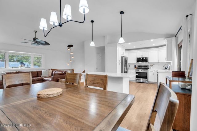9 Kensington Drive, Howell, NJ 07731
