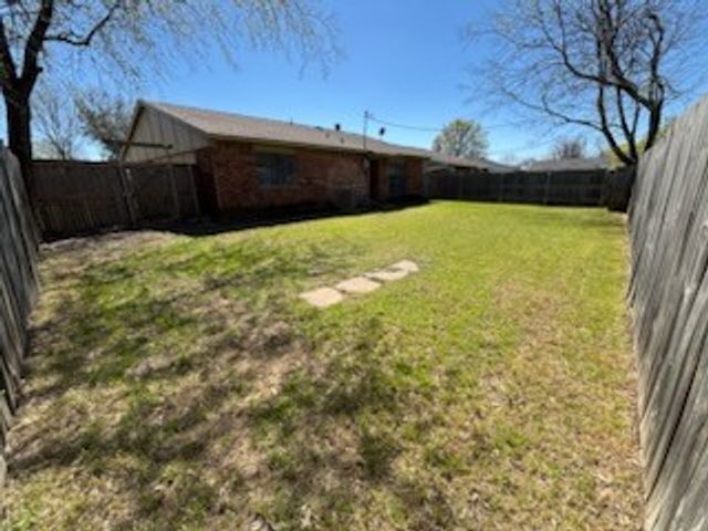 128 W Way Drive, Allen, TX 75002