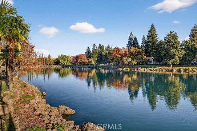 39 Edgewater Ct, Chico, CA 95928