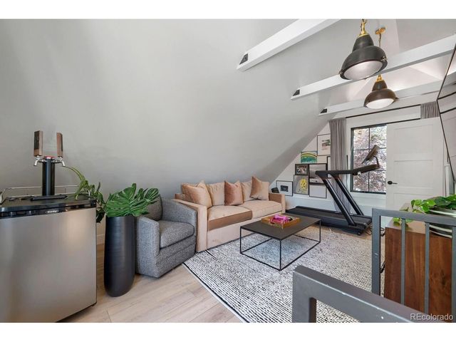 1617 S Pennsylvania St, Denver, CO 80210
