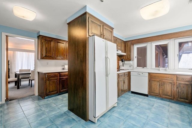 312 Adams St, Quincy, MA 02169