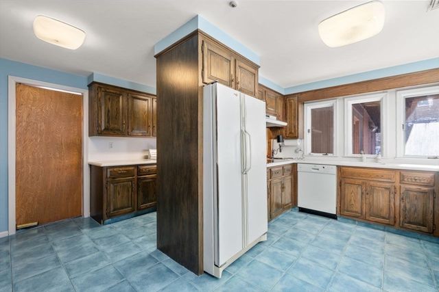 312 Adams St, Quincy, MA 02169