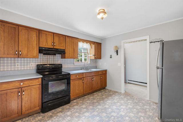 4 Russett Lane, Great River, NY 11739