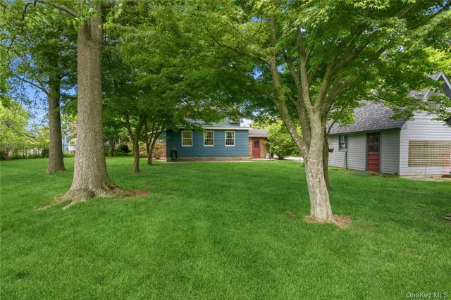 4 Russett Lane, Great River, NY 11739
