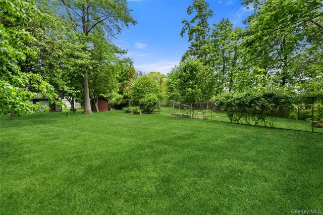 4 Russett Lane, Great River, NY 11739