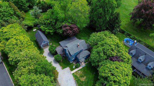 4 Russett Lane, Great River, NY 11739