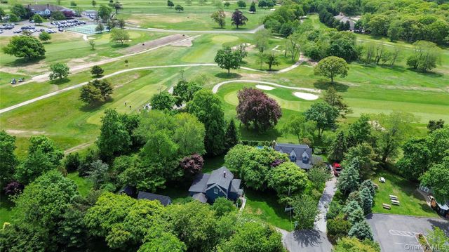 4 Russett Lane, Great River, NY 11739
