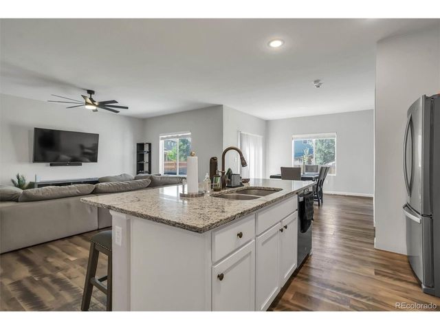 2303 Coyote Creek Dr, Fort Lupton, CO 80621