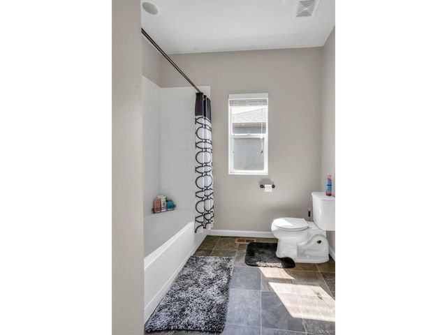 2303 Coyote Creek Dr, Fort Lupton, CO 80621