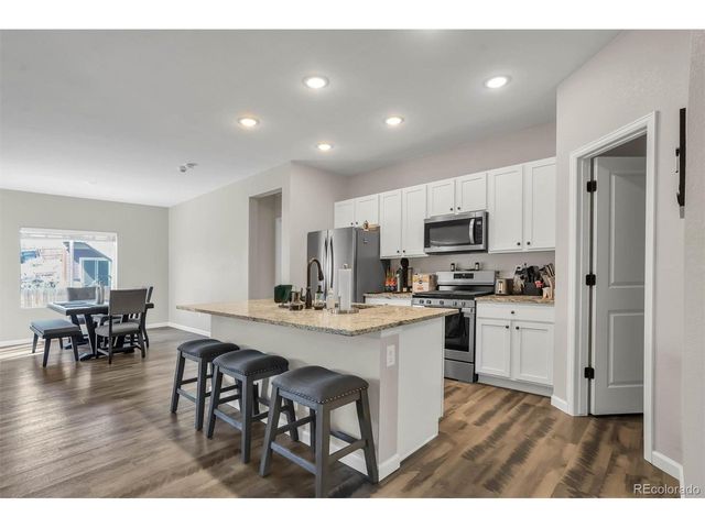 2303 Coyote Creek Dr, Fort Lupton, CO 80621
