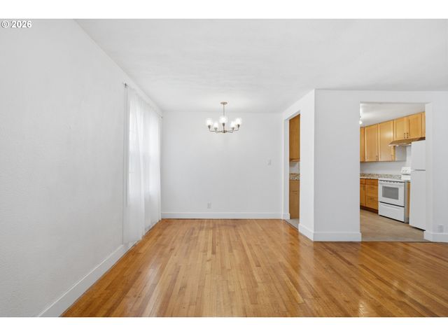 541 26TH Ave, Longview, WA 98632