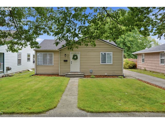 541 26TH Ave, Longview, WA 98632