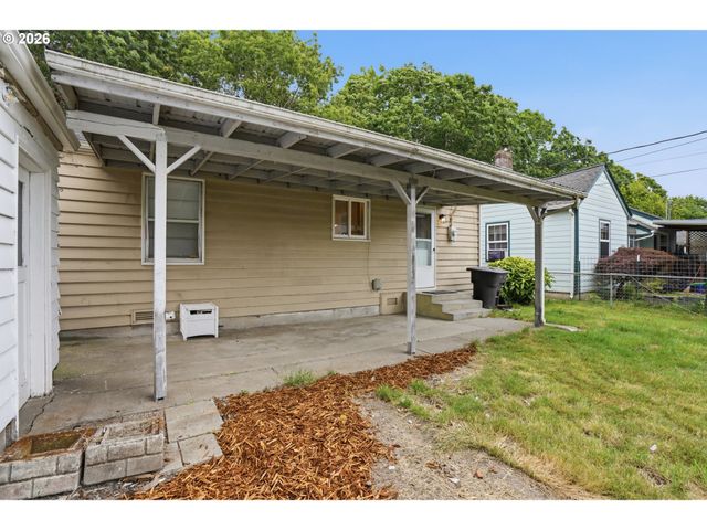 541 26TH Ave, Longview, WA 98632