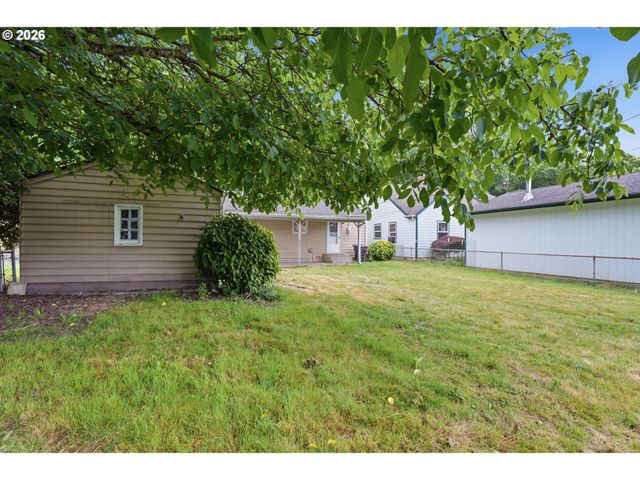 541 26TH Ave, Longview, WA 98632