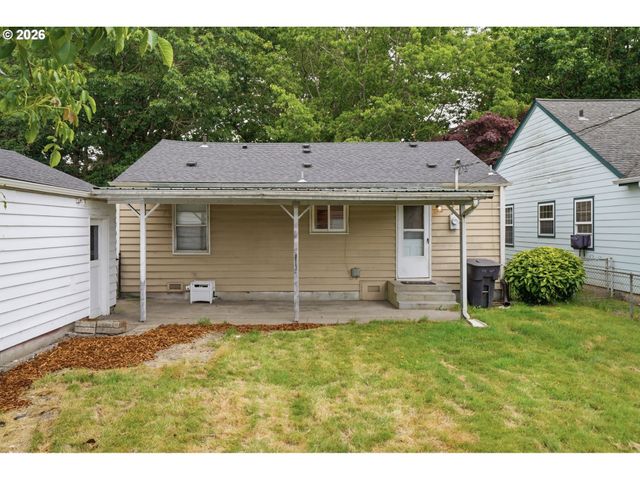 541 26TH Ave, Longview, WA 98632