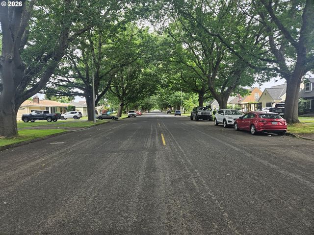 541 26TH Ave, Longview, WA 98632