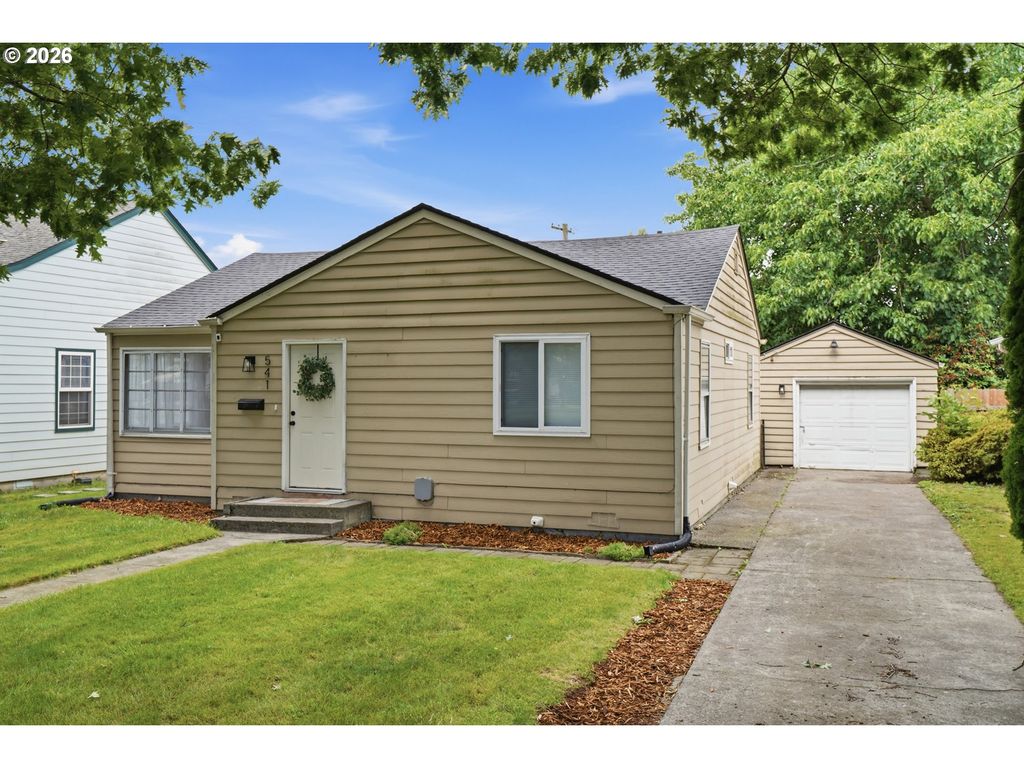 541 26TH Ave, Longview, WA 98632