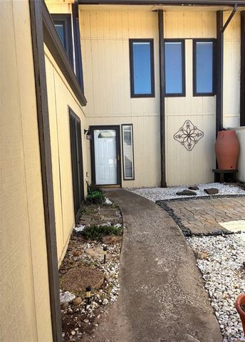 4610 Hemlock Street, Oklahoma City, OK 73162