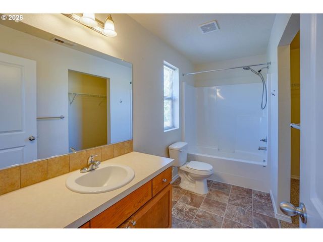 3355 Nw 47TH Dr, Camas, WA 98607