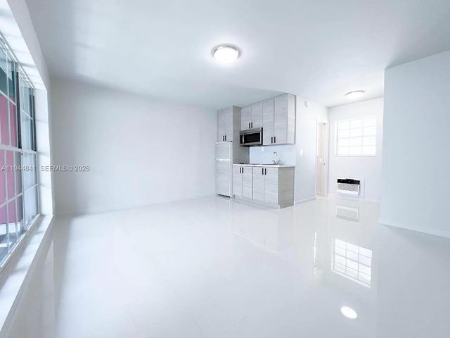 1007 SE 2nd Ct 7, Fort Lauderdale, FL 33301