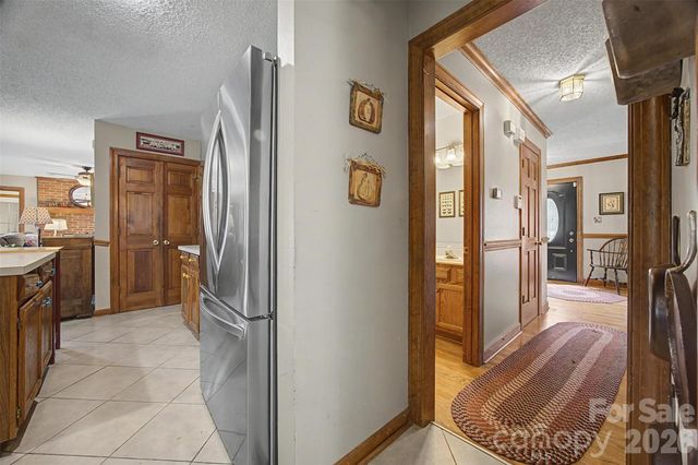 402 S Providence Road, Waxhaw, NC 28173