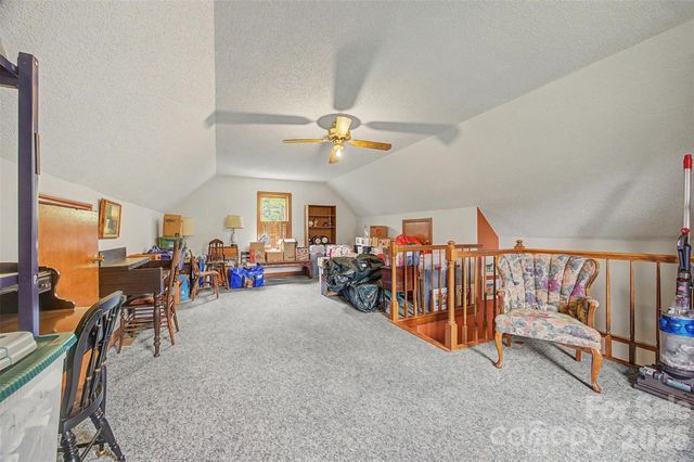 402 S Providence Road, Waxhaw, NC 28173