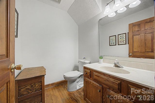 402 S Providence Road, Waxhaw, NC 28173