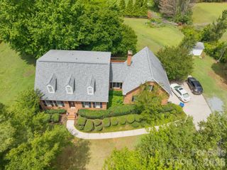 402 S Providence Road, Waxhaw, NC 28173